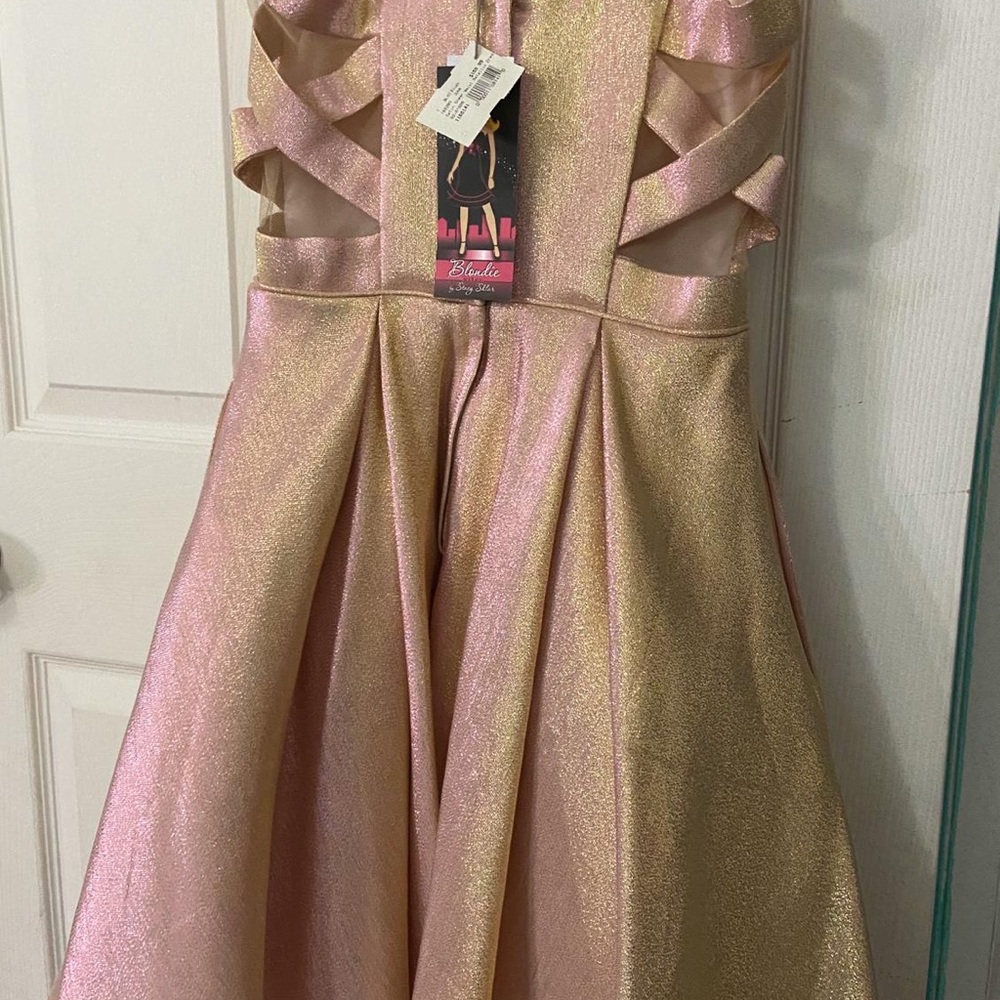 Party cocktail dress - Picture 2 of 6